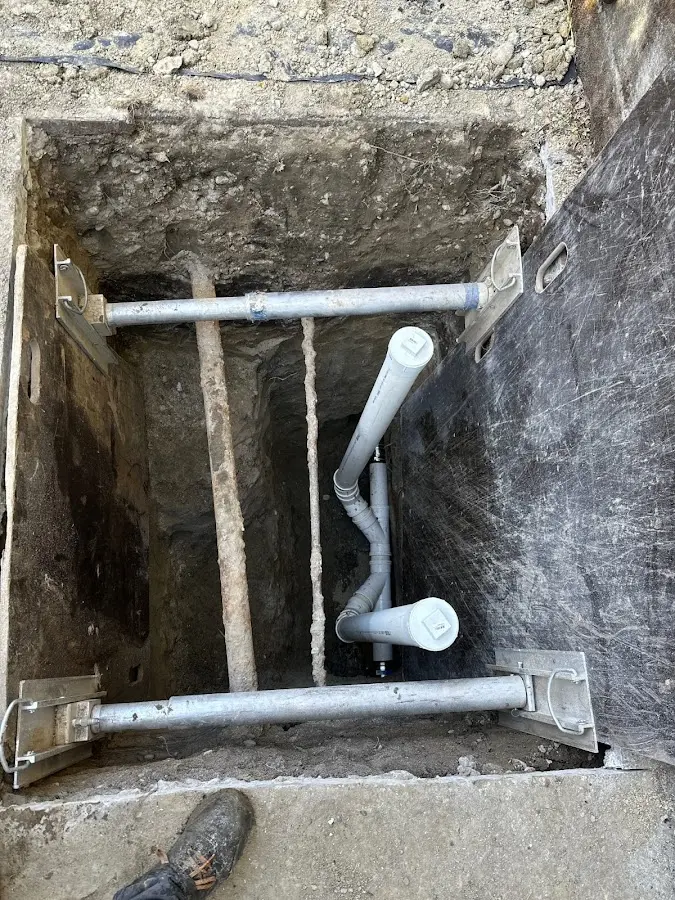 Experienced plumber completing Gas Line Repair work in Clermont